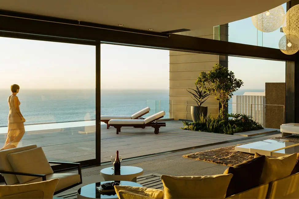 IN AND OUTSISTEMA CASA